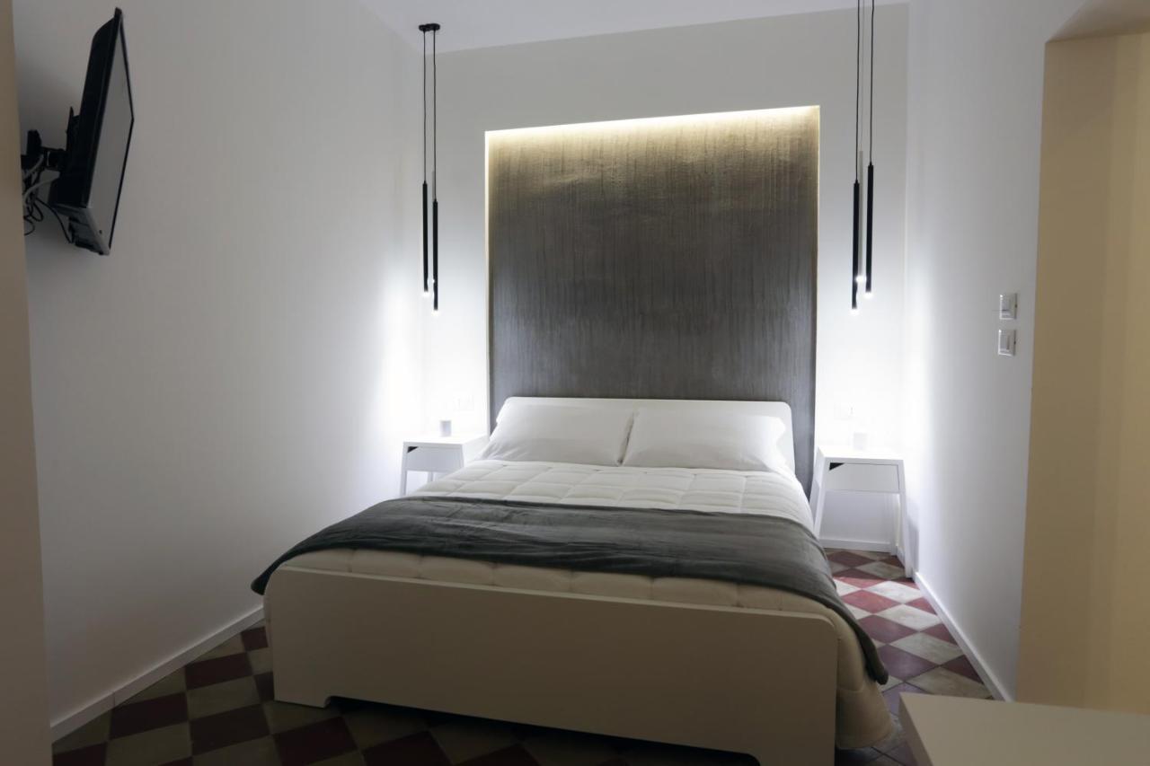 Reusuite * Ragusa